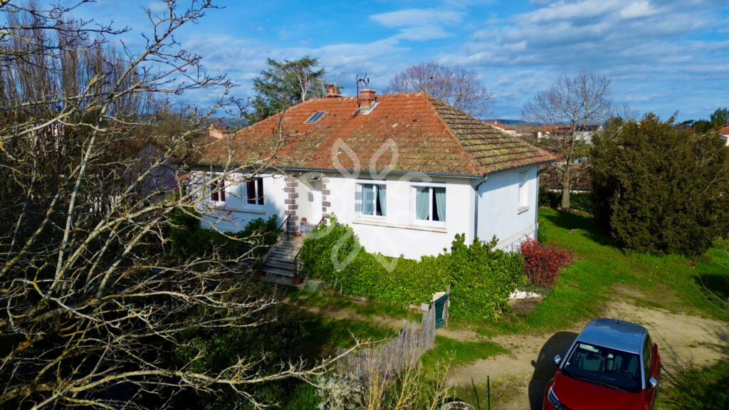 MAISON INDIVIDUELLE 107 m2   SOUS-SOL COMPLET   TERRAIN 997
