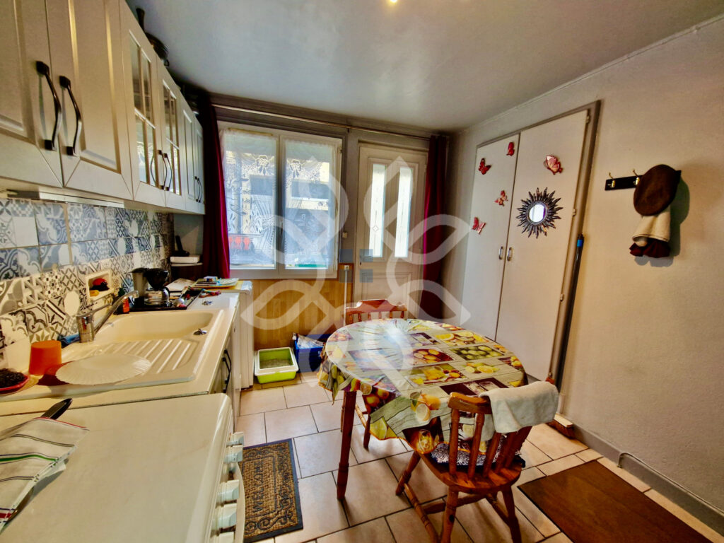 Maison de bourg avec terrain