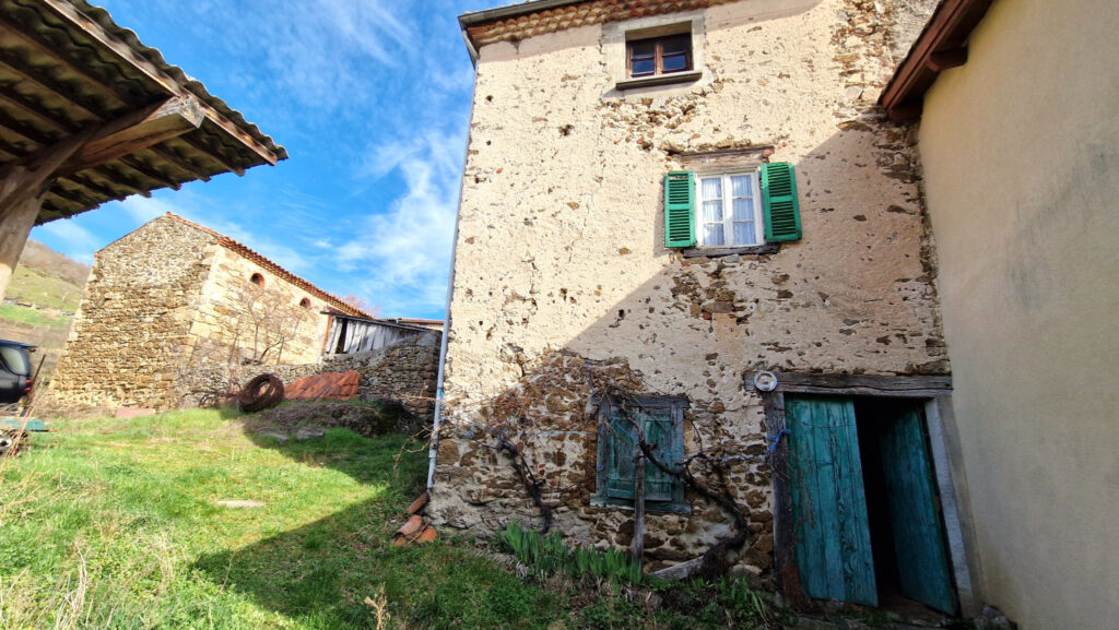 FERME VIGNERONNE à VENDRE